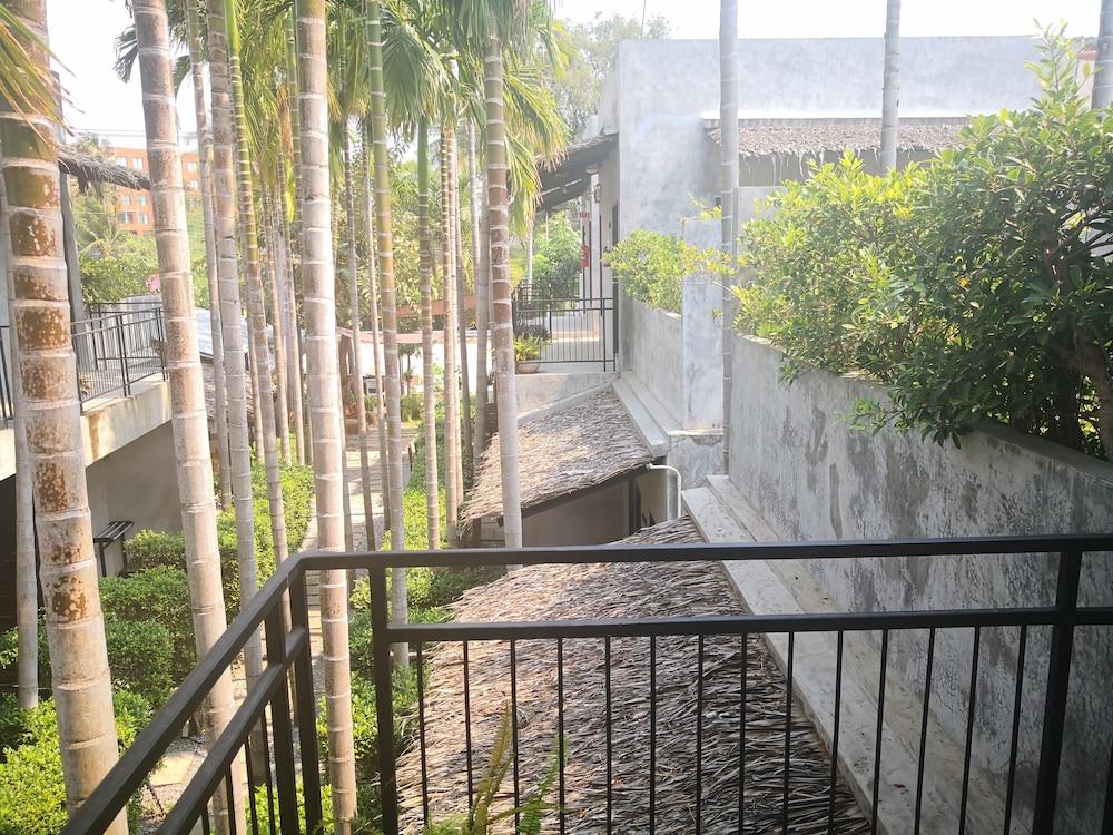 The Curve Residence Khao Tao Exterior photo